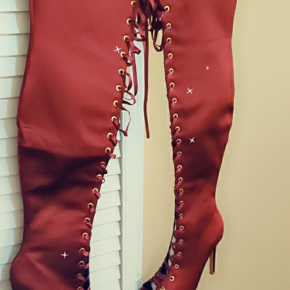 Boots - Picture 4 of 5